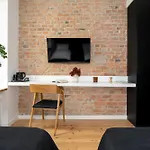 Schoeps Stylowe Blisko Starego Rynku By Renters 3* 포즈난
